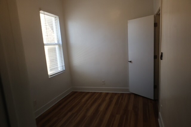 Building Photo - 3819 W Diversey Ave