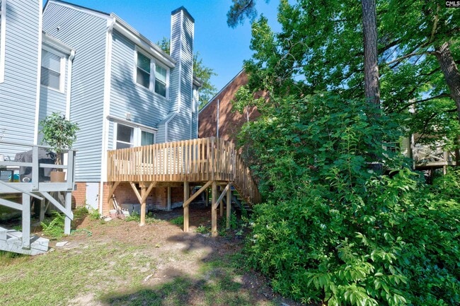 Building Photo - 111 Village Walk