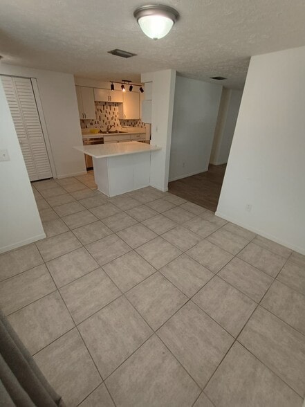 Dining/Kitchen - 3624 W Anderson Ave