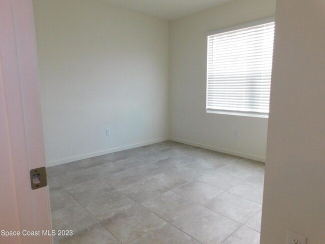 Building Photo - 739 Forest Trace Cir