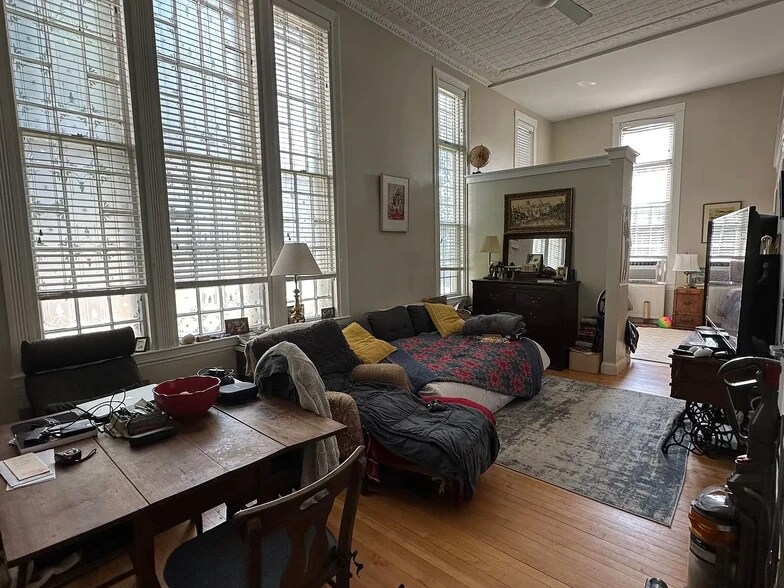 Building Photo - 3 Pleasant Ave