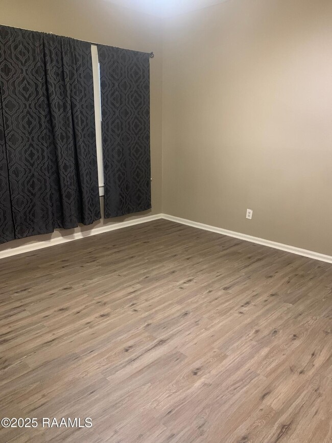 Building Photo - 331 Nottingham Cir