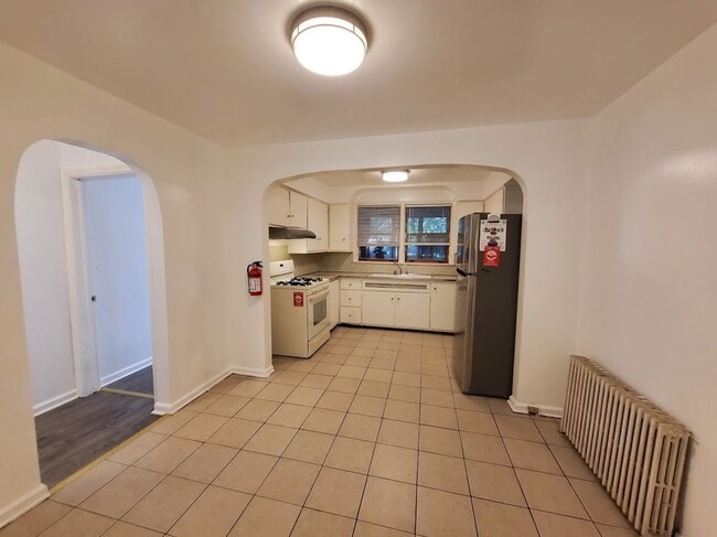 Building Photo - 116Guilden