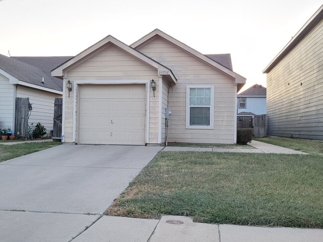 2 BEDROOM 2 BATHROOM NO PETS - 2 BEDROOM 2 BATHROOM    NO PETS