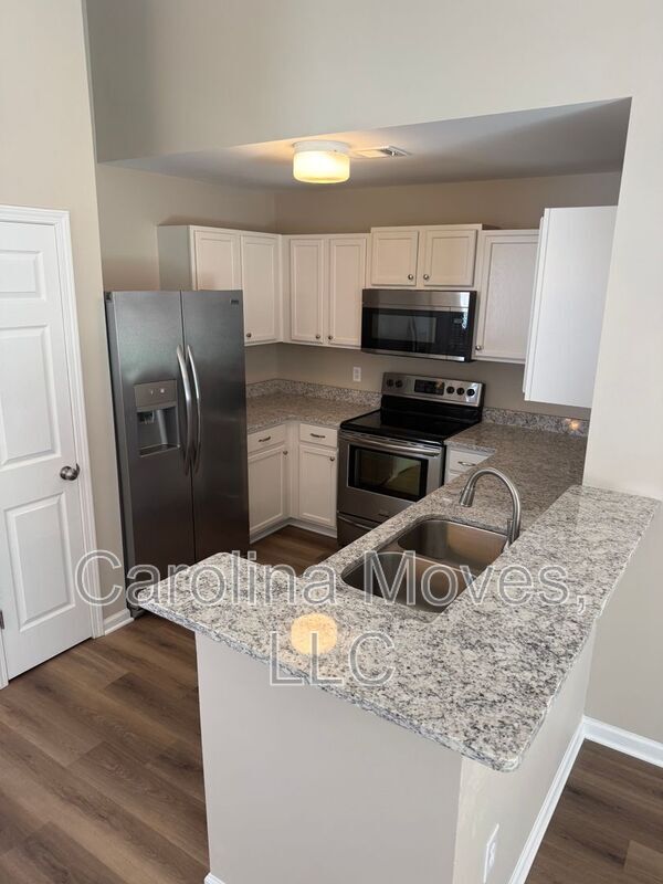 Building Photo - 210 Morell Dr