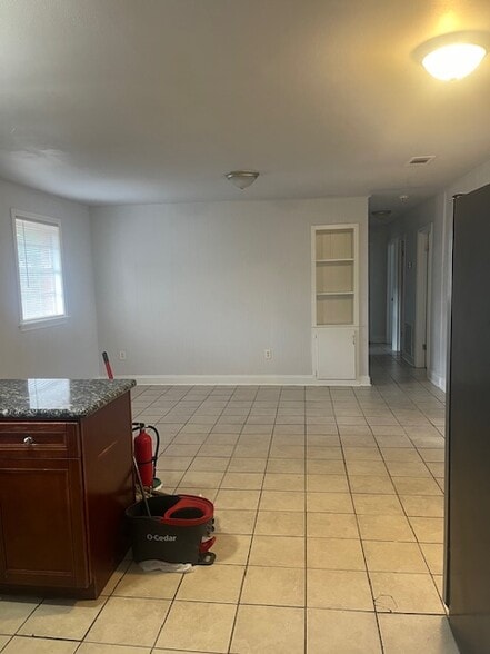 Building Photo - 2071 68th Ave