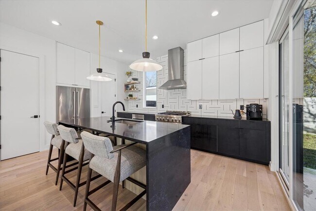 Building Photo - 1508 Redd St