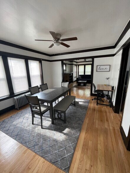 Building Photo - 1219 N Laramie Ave