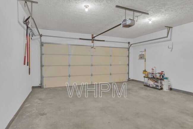 Building Photo - 1152 White Mountain Ln
