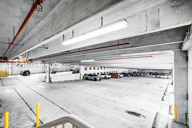 Building Photo - 510 NW 84th Ave