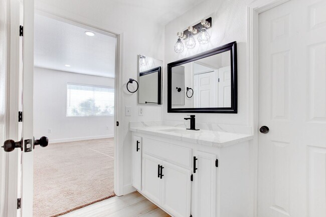 Building Photo - 5792 Ambassador Ave