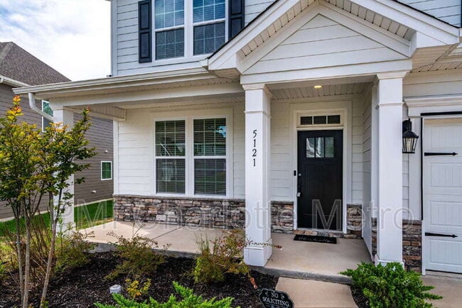 Building Photo - 5121 Ennisworth Ln