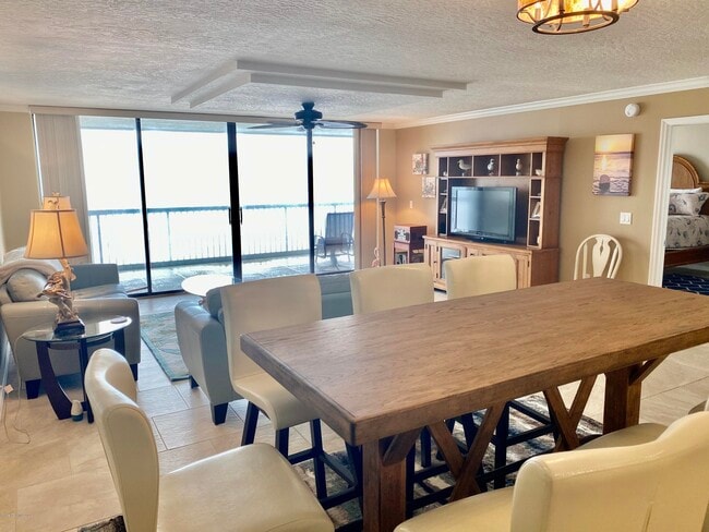 Building Photo - 401 Jimmy Buffett Mem Hwy