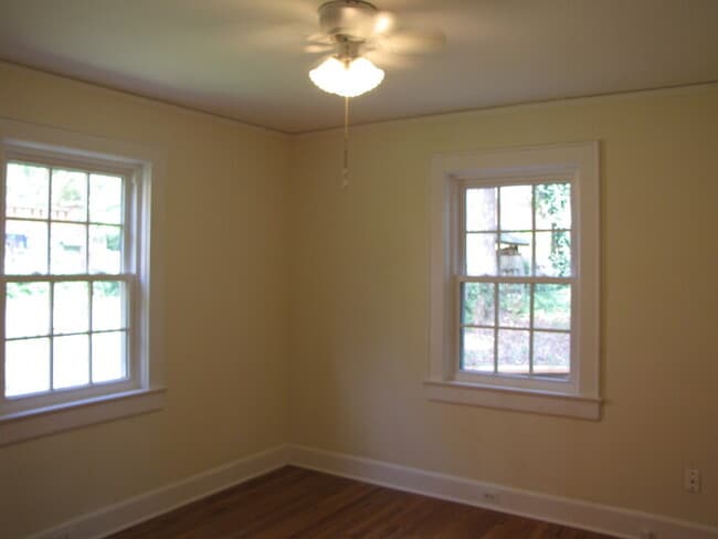 Building Photo - 1024 Starlight Dr