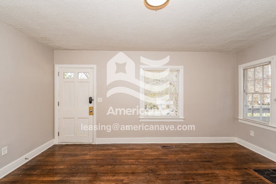 Building Photo - 7329 3rd Ave S