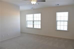 Building Photo - 26 Lochurst Ln
