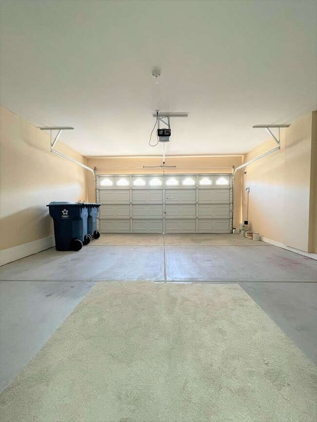 Building Photo - Two-story 4 BR & 3 BA designs offer luxuri...