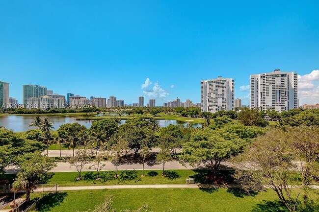 Building Photo - 3475 N Country Club Dr