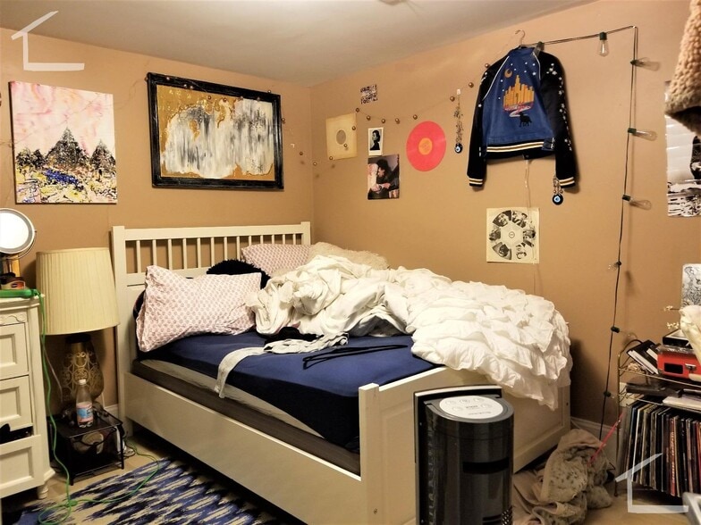 Building Photo - 21 Saint Lukes Rd