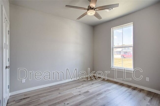 Building Photo - 3117 SE 35th St