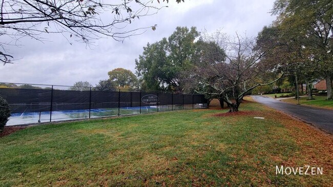 Building Photo - 6733 Constitution Ln