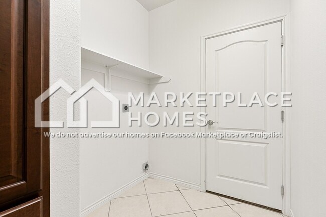 Building Photo - 3531 Heritage Cir