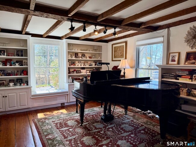 Building Photo - 509 Boston Post Rd