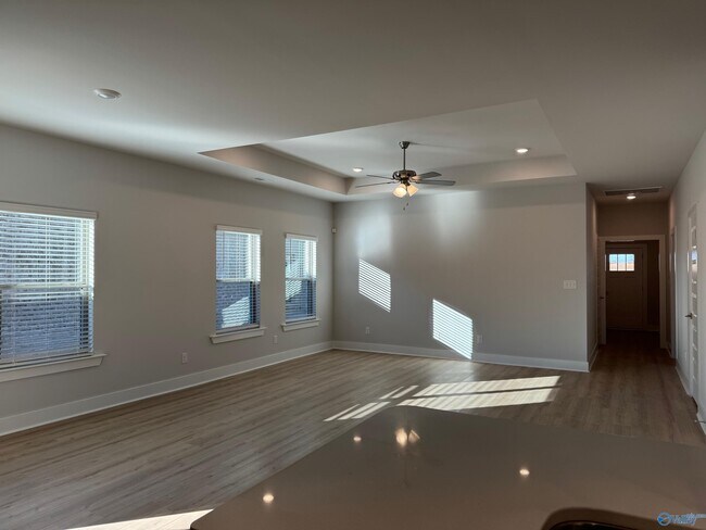 Building Photo - 28598 Halford Dr