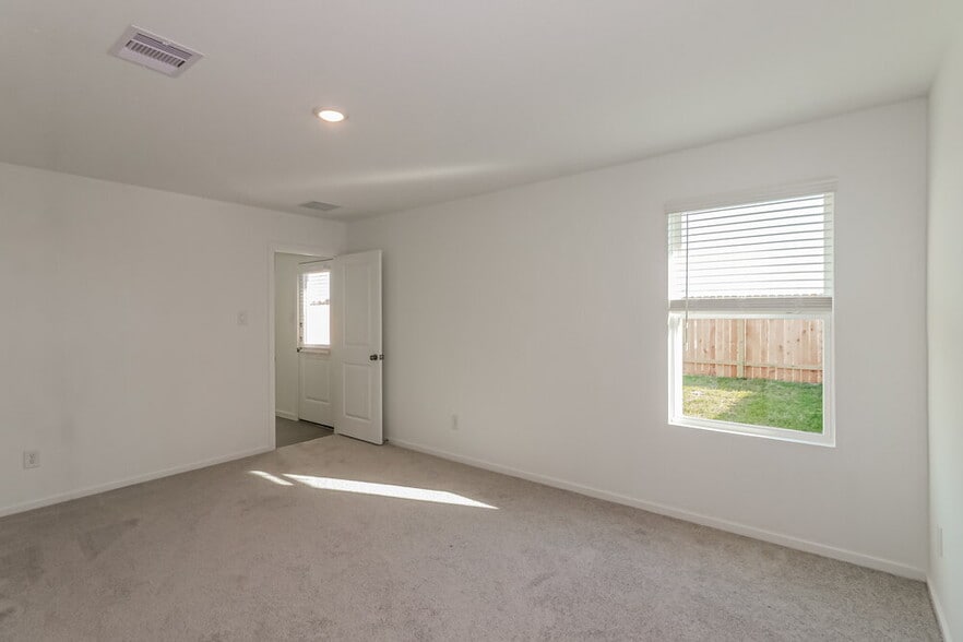 Building Photo - 468 San Miguel Crk Dr