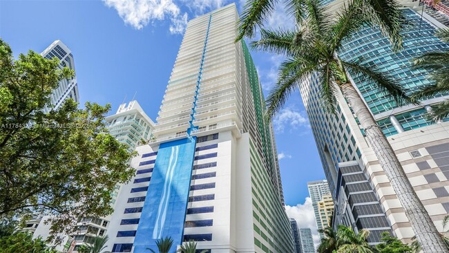 Primary Photo - 1200 Brickell Bay Dr