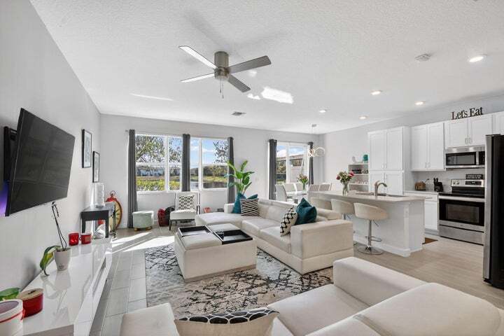 Building Photo - 4790 Navali Dr