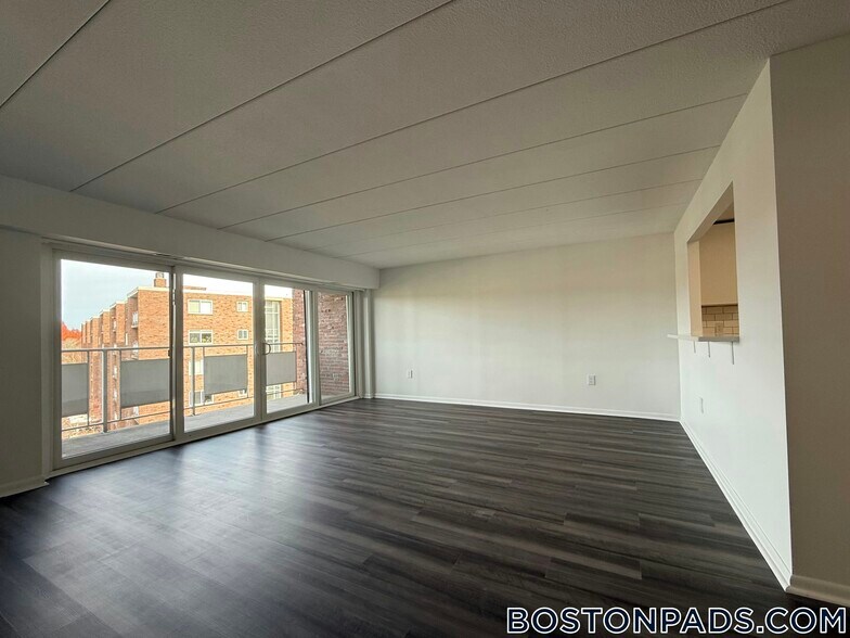 Building Photo - 53 Hill Rd