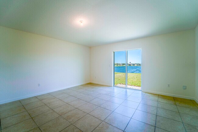 Building Photo - 788 Worlington Ln