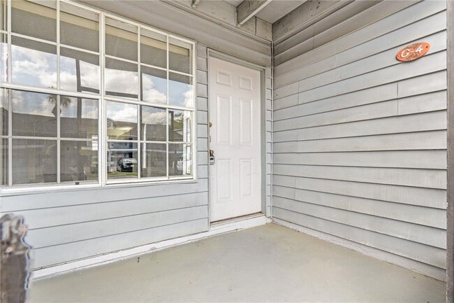 Building Photo - 313 Dirksen Dr