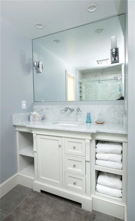 Building Photo - 163 Morrison Ave