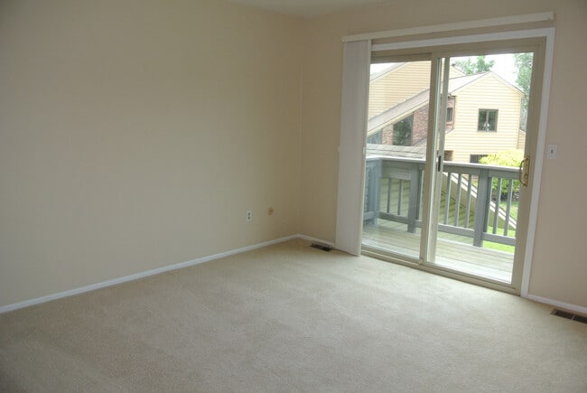Building Photo - Boulder Townhome 3 bed, 2.5 bath