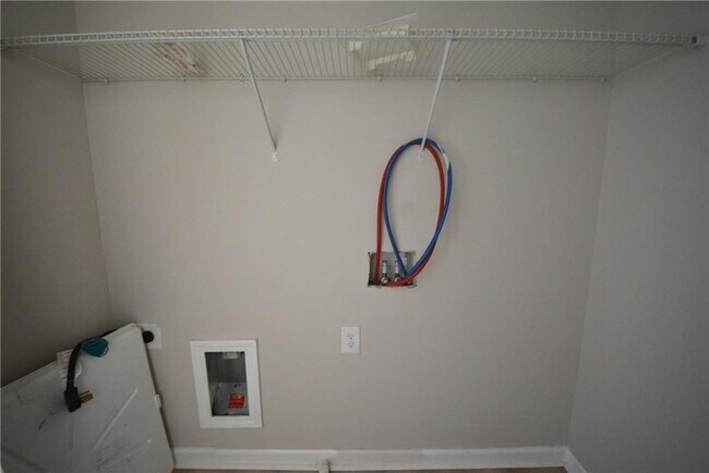 Building Photo - 4724 Beacon Ridge Ln