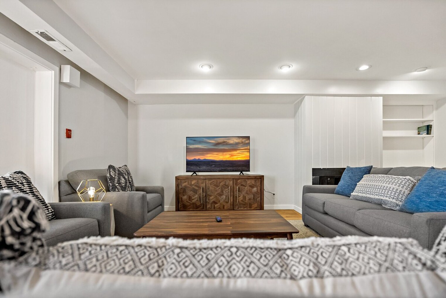 Building Photo - 3303 Water St NW