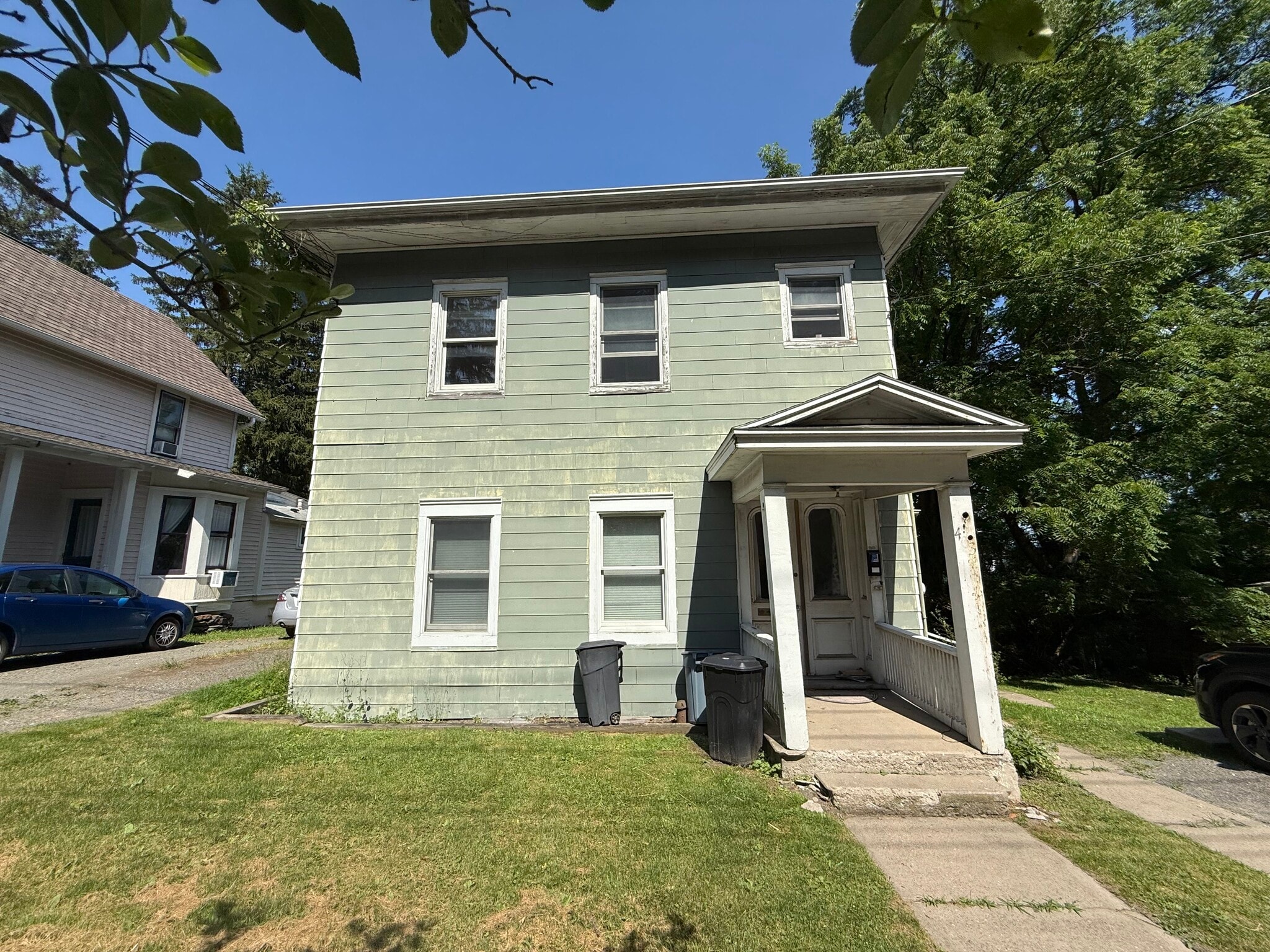 Building Photo - 403 Hector St