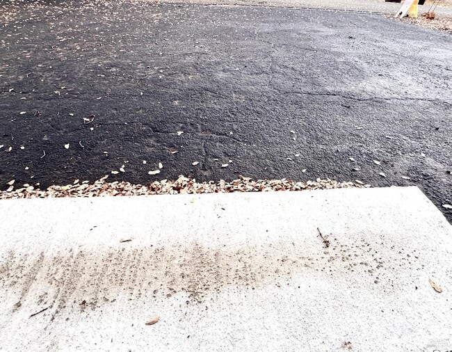 Building Photo - 16060 39th Ave