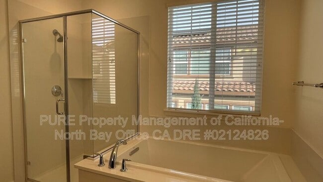 Building Photo - 5320 Kirby Pl