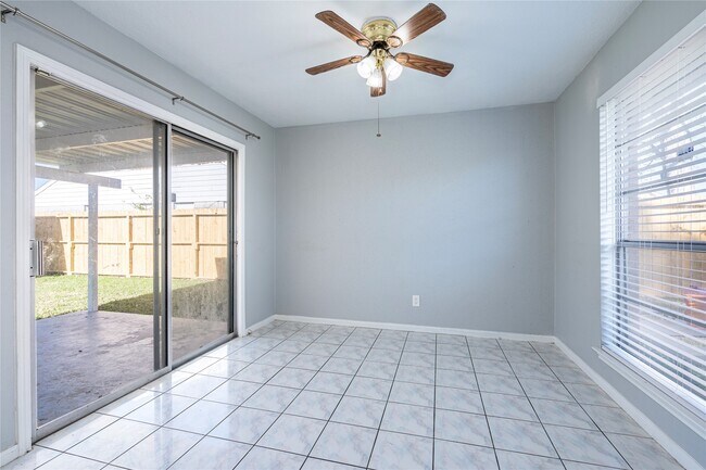 Building Photo - 10215 Kirkwren Dr