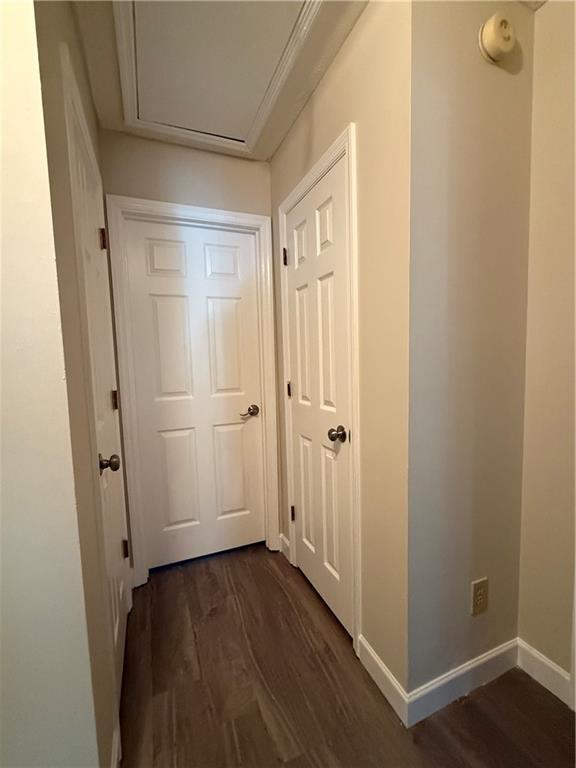 Building Photo - 520 Cranberry Pl