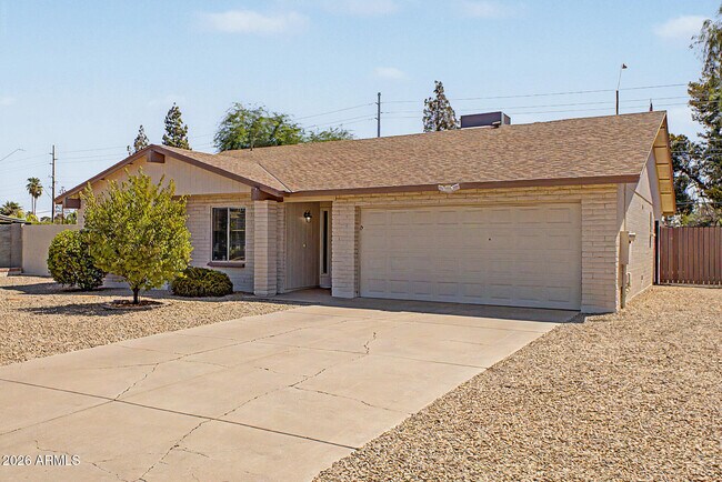 Building Photo - 17213 N 35th Dr