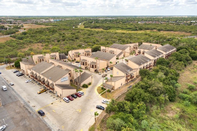 Building Photo - Willow Ridge Apartments