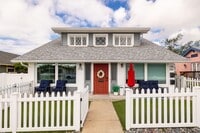 Building Photo - Beautifully updated 3-bedroom, 2.5-bathroom Craftsman in the heart of South Park