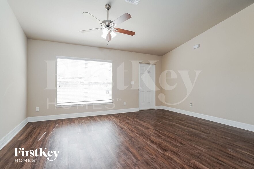 Building Photo - 625 SW 13th Terrace