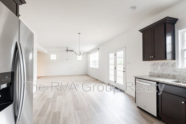 Building Photo - 5620 Moss Side Ave