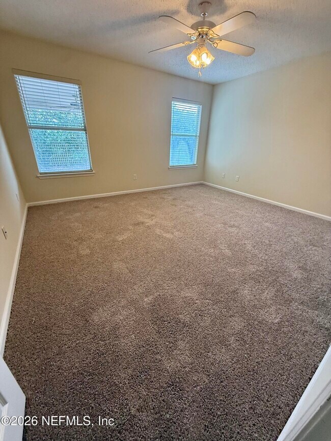 Building Photo - 3150 Highland Grove Dr