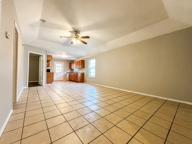 Building Photo - 1133 Misty Acres Dr